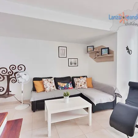 Apartment Vivienda Vacacional Casa Oceano Playa Honda (Lanzarote)
